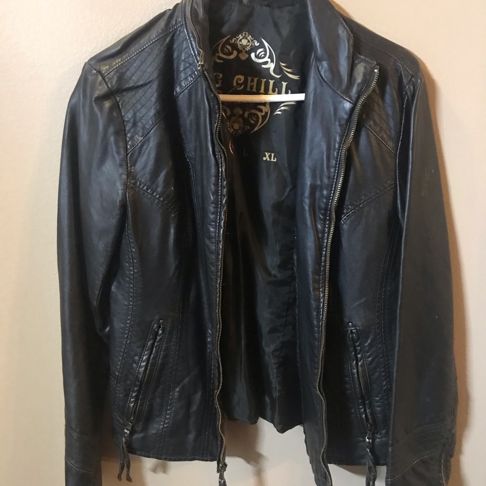 Jackets - Picture 5 of 8
